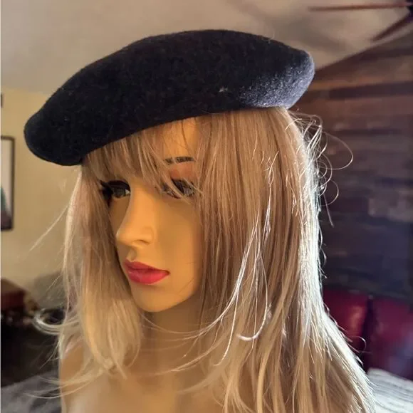 Chantaco Basque French Beret authenic and vintage EUC No wear